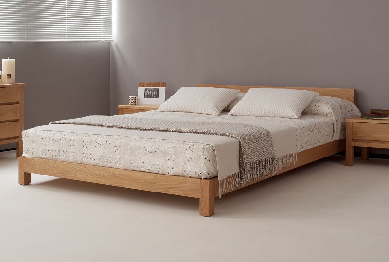 Plain Wooden Contemporary Bed, Feature : High Strength, Quality Tested, Stylish
