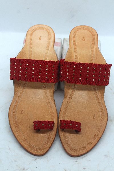 Box heel hot sale chappal