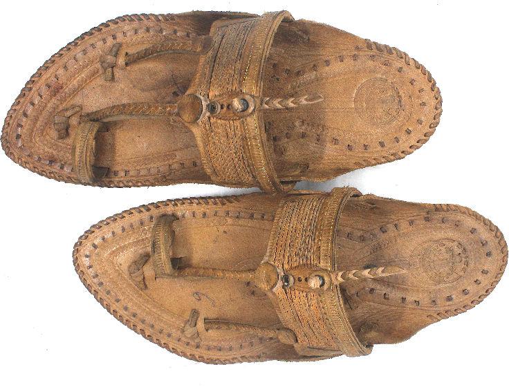 Kolhapuri on sale chappal price