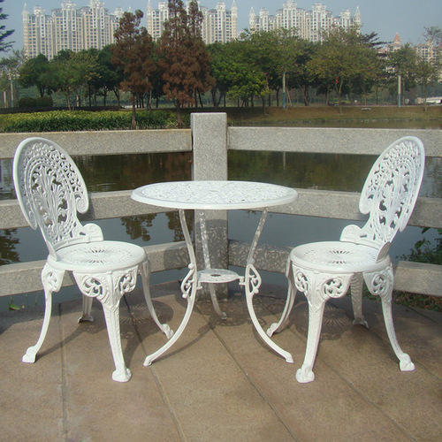 Aluminium Cast Chair Table Set (735 White)