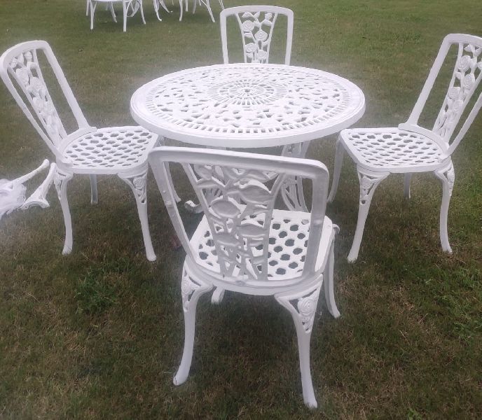 Aluminium Cast Chair Table Set (736 White)
