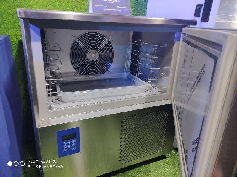 Electric Automatic Blue Star Blast Freezer, Voltage : 220V