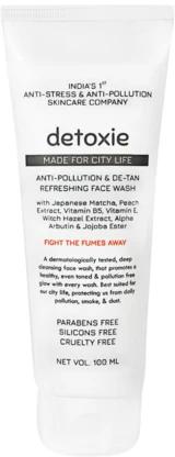 Anti-Pollution &amp; De-Tan Refreshing Face Wash