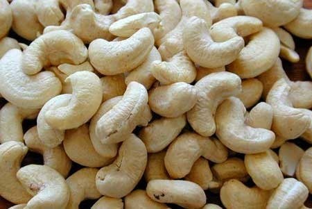 SW-320 Scorched Wholes Cashew Nuts