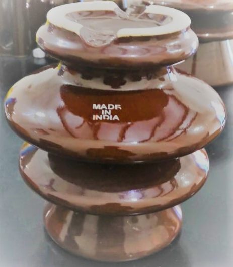 Round Pin Insulator, For Industrial Use, Power : 11KV