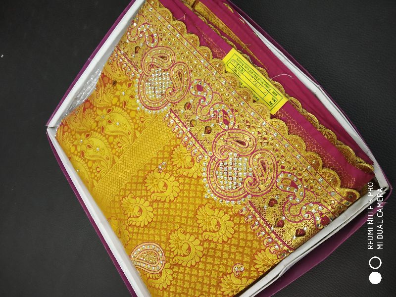 Saree Embroidery Works, Technics : Embroidered