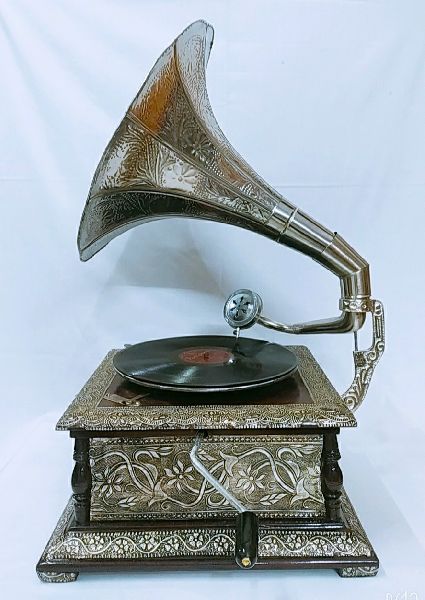 Antique Gramophones at Rs 9000  Antique Gramophones in Raigad