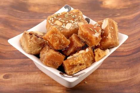 Natural Sugarcane Til Jaggery, for Sweets, Feature : Freshness