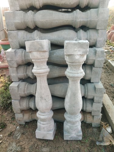 Non Polished Solid Cement Pillar, For Construction Use, Feature : Crack Resistance, Fine Finished