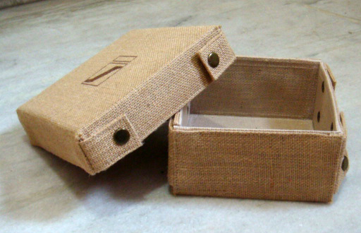 Rectangle jute box, for Gifts, Home Decor, Packaging, Feature : Fine Finishing