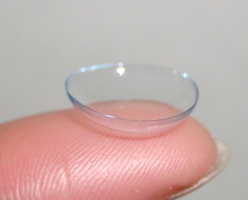 Contact lenses, Packaging Type : Plastic Cap, Plastic Packet
