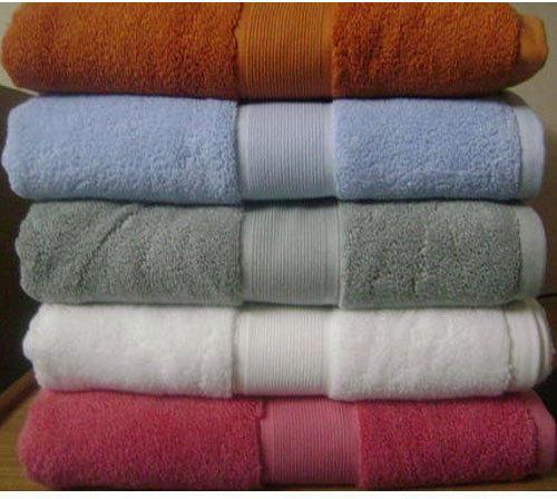 Plain bath towel, Size : 76 x 137 cms, 76 x 142 cms, 75 x 150 cms