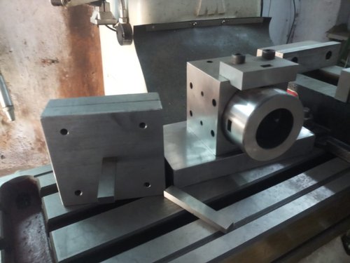 Polished Rectangular Submersible Pipe Punching Die, for Industrial, Feature : Durable, High Strength