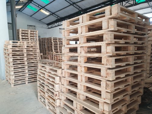 Rectangular used wooden pallet, Capacity : 500 kg to 1500 kg at Rs 275 /  Piece in Faridabad