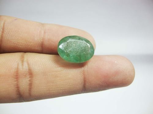 Polished Gemstone Emerald Precious Stone, for Jewelry Settings, Custom Jewelry, Feature : Dustproof