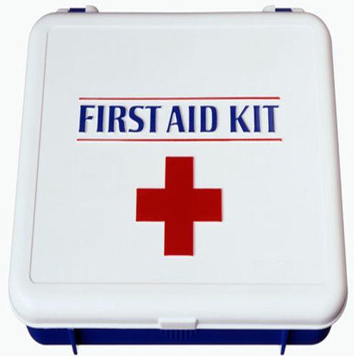 Rectangular Plastic Polished First Aid Box, for Medical Use, Pattern : Plain