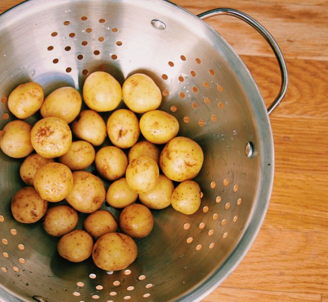 Organic Fresh Small Potato, for Cooking, Snacks, Packaging Type : Jute Bag