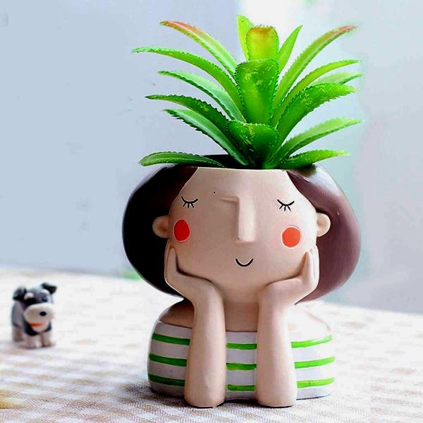 Day Dreaming Girl Resin Pot, Color : Multicolor