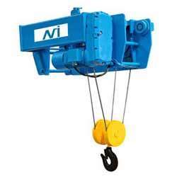 Semi Automatic Wire Rope Hoist, for Weight Lifting, Loading Capacity : 5-10Tons
