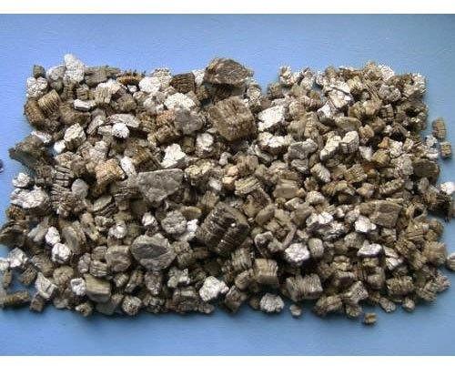 Astrra Chemicals Horticultural Vermiculite, Packaging Size : 25 kg/bag