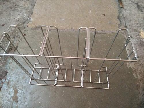 Mild Steel Petri Plate Stand, for Industrial, Color : Silver