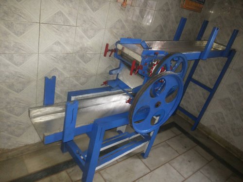 Noodles making machine, Production Capacity : 0-50 kg/hr