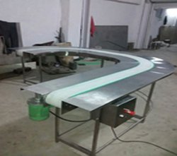 Stainless Steel Pharmaceutical Conveyor, for Moving Goods, Length : 10-20feet