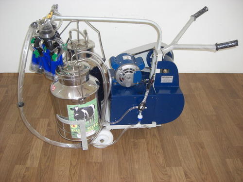 Motorized Double Bucket Milking Machine