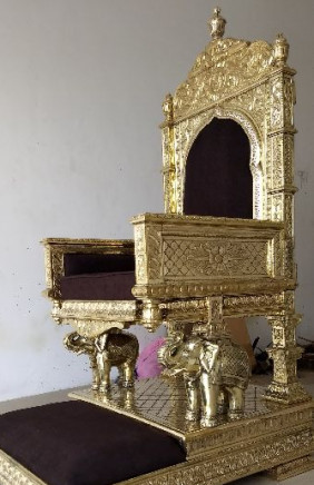 Polished Brass Antique Chair, Color : Yellow