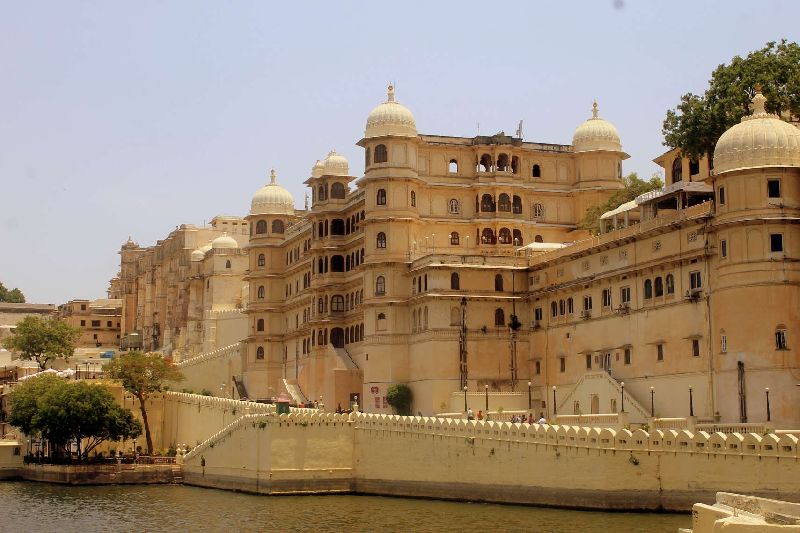 7 Days Trip to Spellbinding Jodhpur, Enchanting Jaisalmer and Peaceful Udaipur