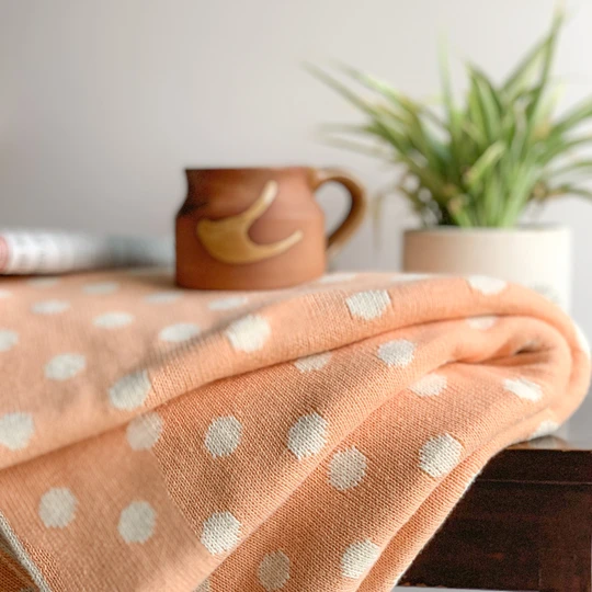 Dottie Knitted Throw Blanket Manufacturer in West Bengal India by NEST