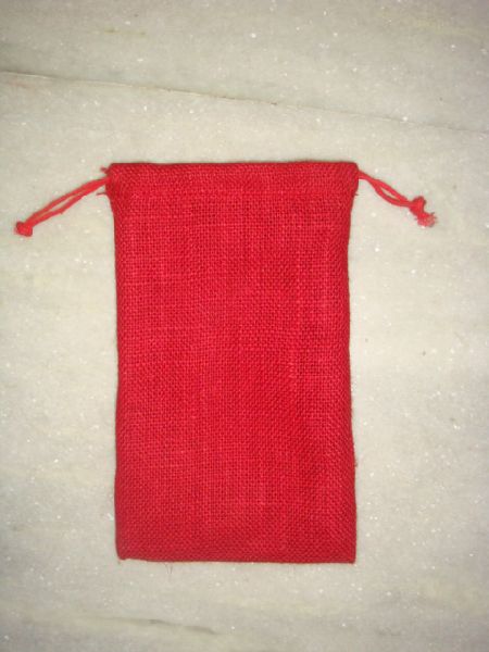 Dyed jute pouch with drawstring