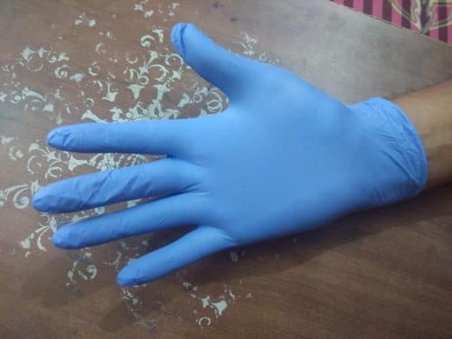 Nitrile gloves powder free