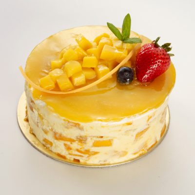 Round Mango Cake