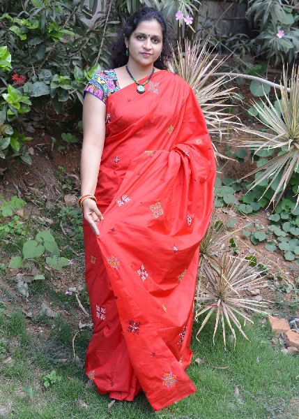 Printed Red Silk Saree, Technics : Handloom