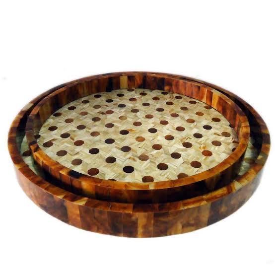 Resin Polished Round Serving Tray, Feature : Light Weight