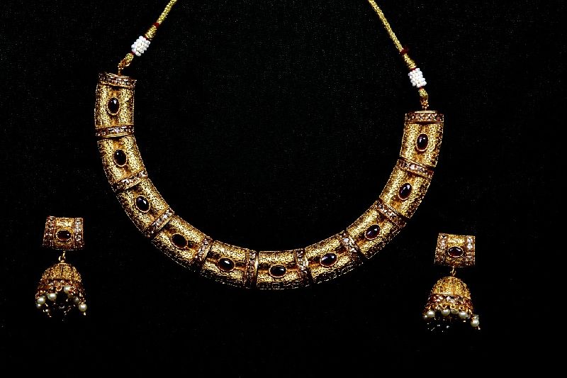 Antique Design Gemstone GP Necklace Set, Technics : Handmade