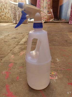 White Plastic Spray Pump