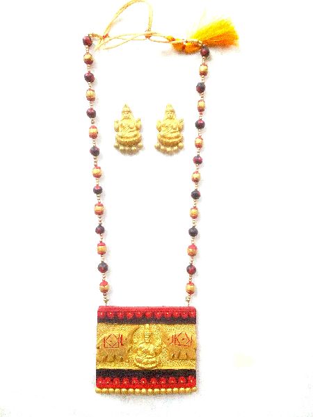 Clay Non Polished Handmade Jewellery/Terracotta Necklace/Festive Fashion, Occasion : Daily Use, Party Use