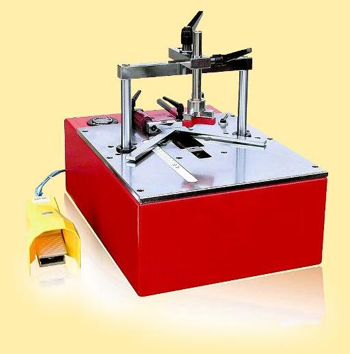 Semi Automatic Pneumatic Pinning Machine