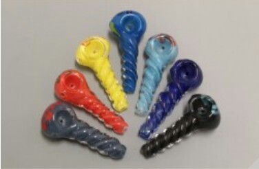 30-60gm Dotted Glass Smoking Pipes 01, Feature : Fine Finishing