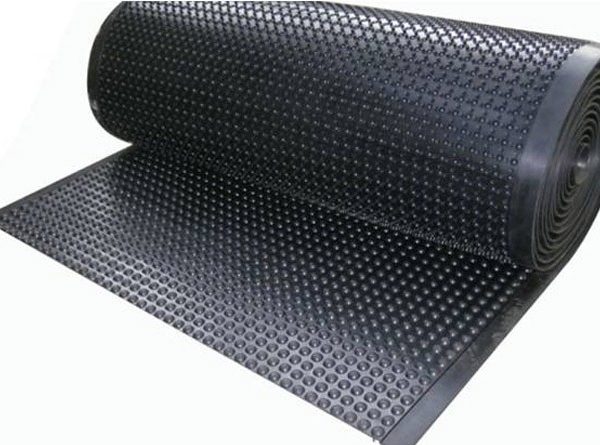Bubble Rubber Mat Roll, for Home, Office, Feature : Durable, Fine Finish