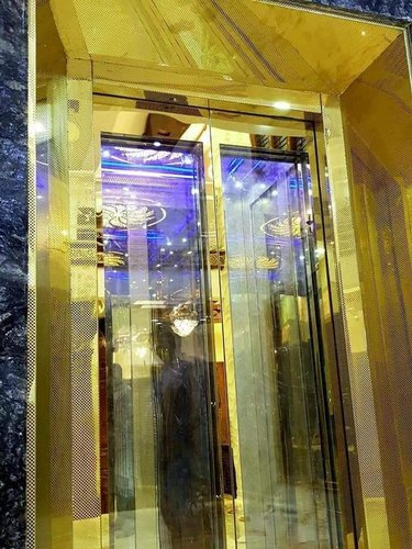 Rectangular Polished Glass Door Elevator
