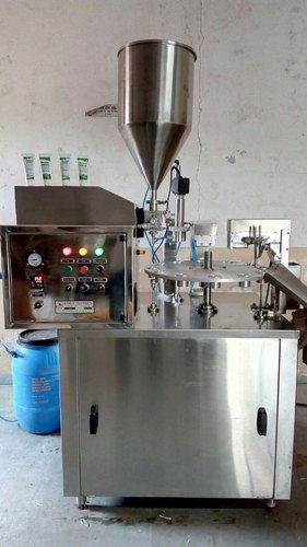 Fully automatic plastic tube filling machine