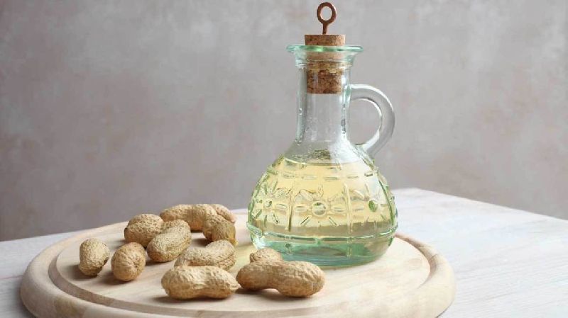 Natural groundnut oil, Feature : Hygienically Packed