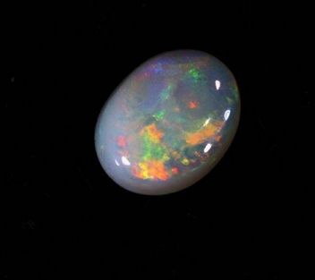 Oval 1.45 Carat White Crystal Opal Stone, for Jewellery, Packaging Type : Plastic Box, Wooden Box