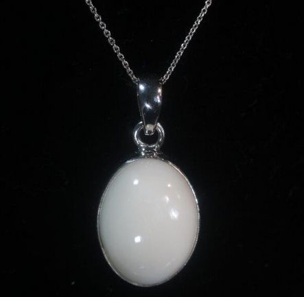 12.50 Carat Opal Pendant, Size : Standard