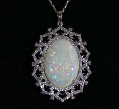 Plain 9.35 Carat Opal Pendant, Size : Standard