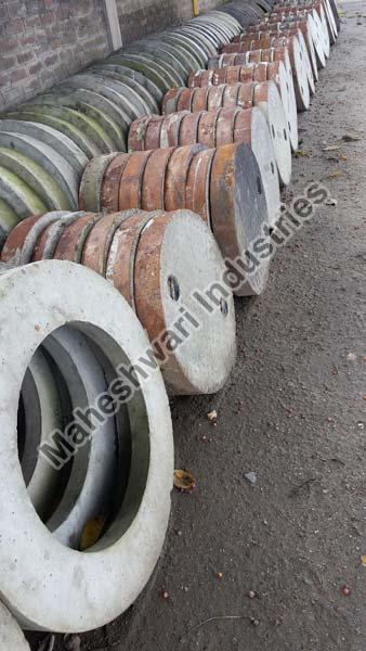 Concrete Manhole Covers, for Construction, Feature : Highly Durable, Perfect Shape, Rust Resistance