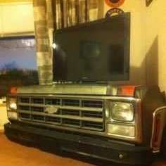 Recycle Car TV Stand